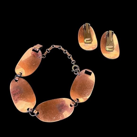 Vintage Copper Metal Bracelet & Earrings Set - Picture 4 of 5